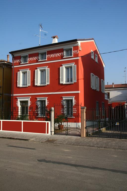 B&B A Casa Dell'Antiquario San Benedetto Po Exteriör bild